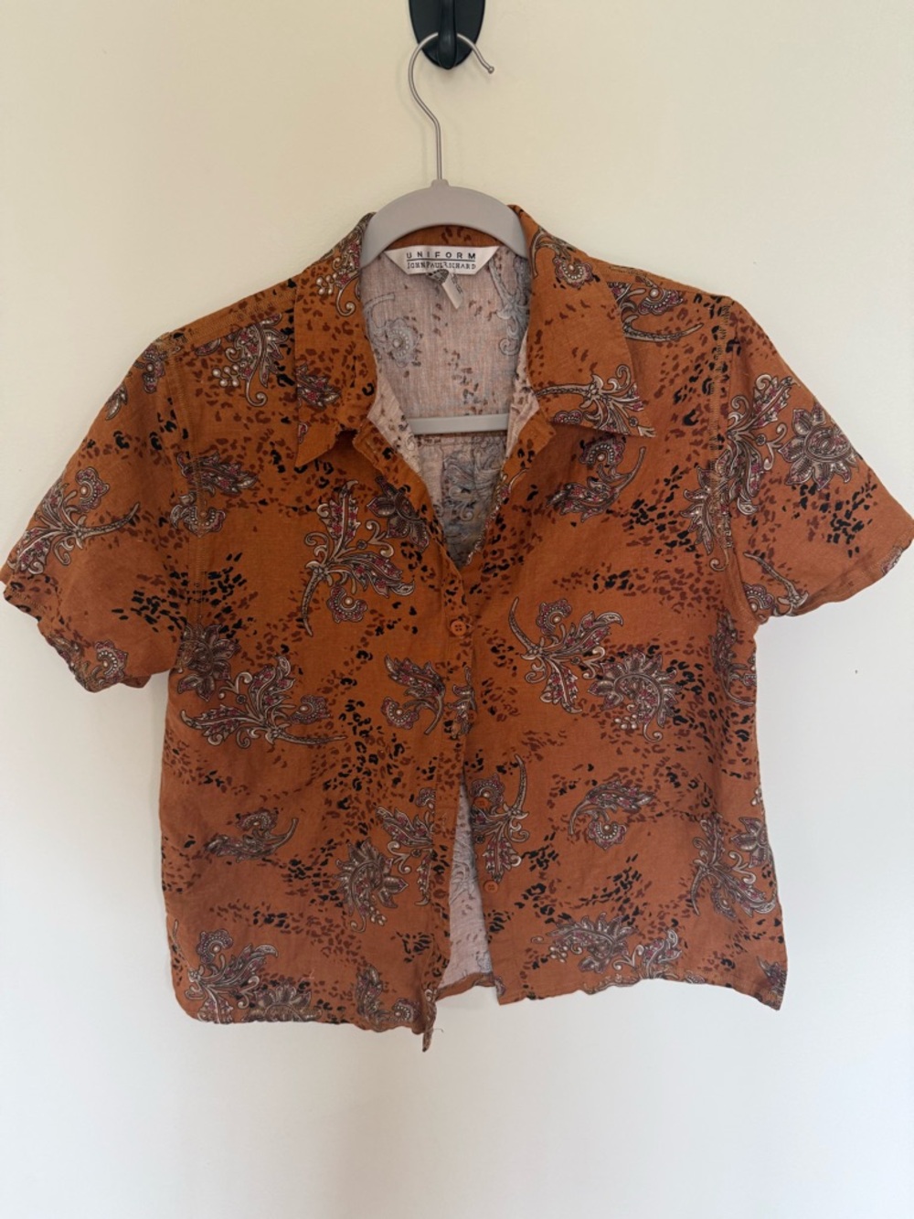 JohnPaulRichard Rust Paisley Button-Down Short Sleeve Top
